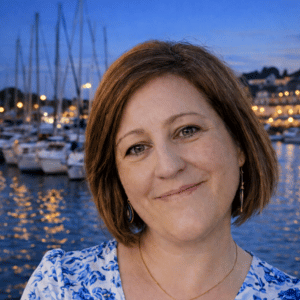 Prune, matchmaker dans le Morbihan